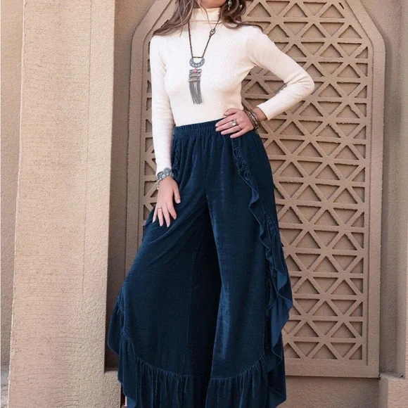 Elegant Navy Wide-Leg Pants - Picture 1 of 9
